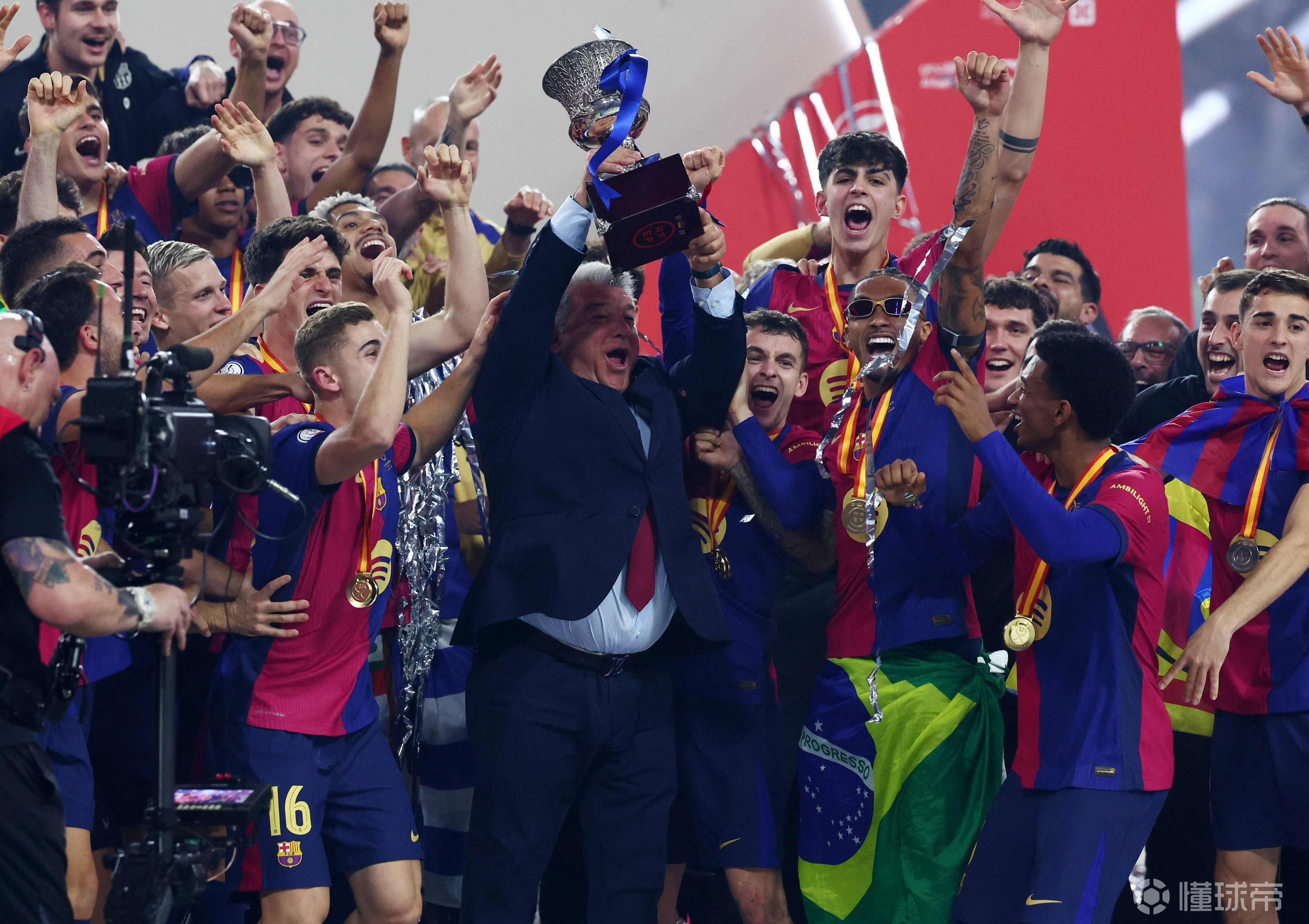 世俱杯官网-欧洲联赛巴塞罗那队连胜开局