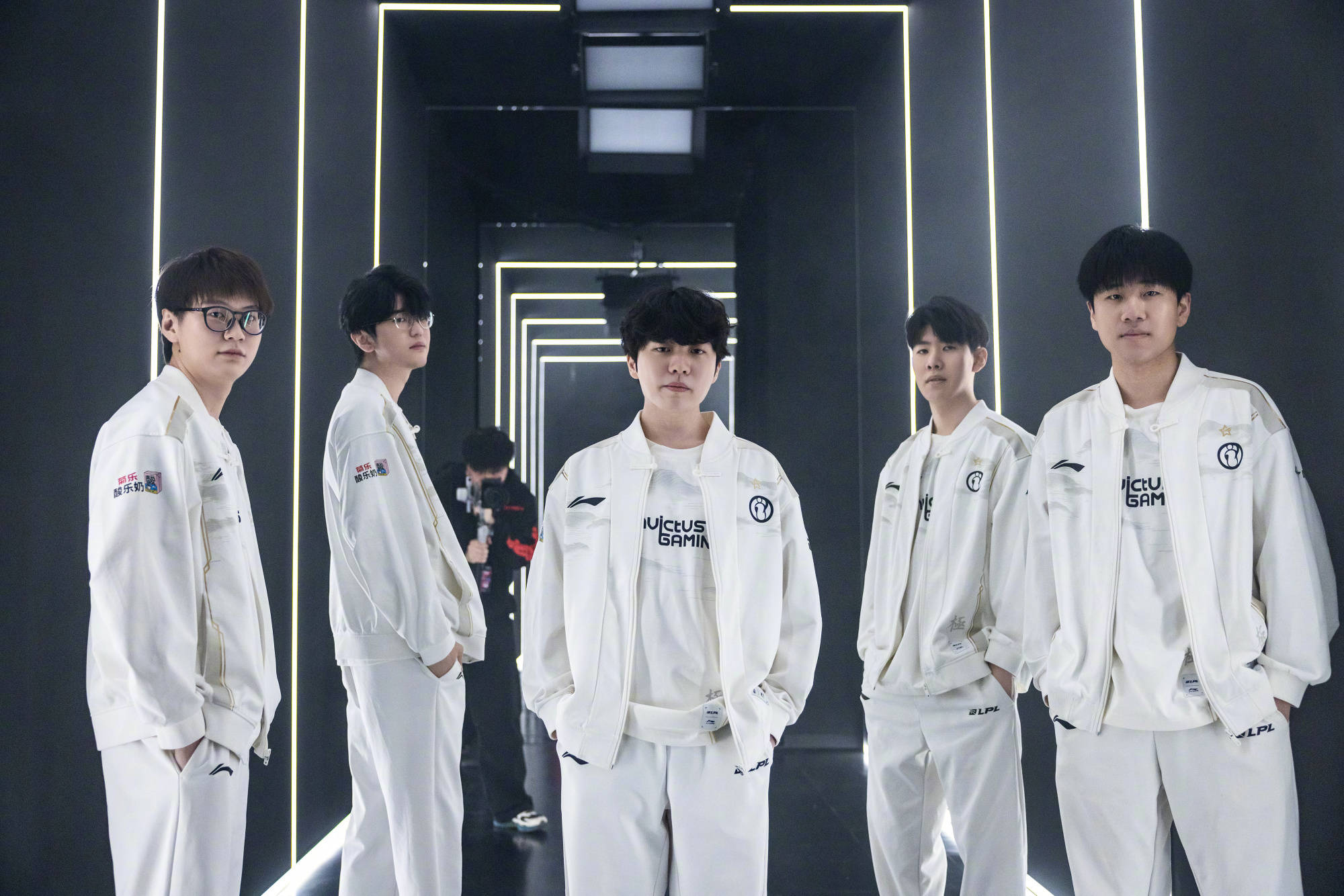 世俱杯2025-上海上港领头羊宝座,继续保持不败的简单介绍