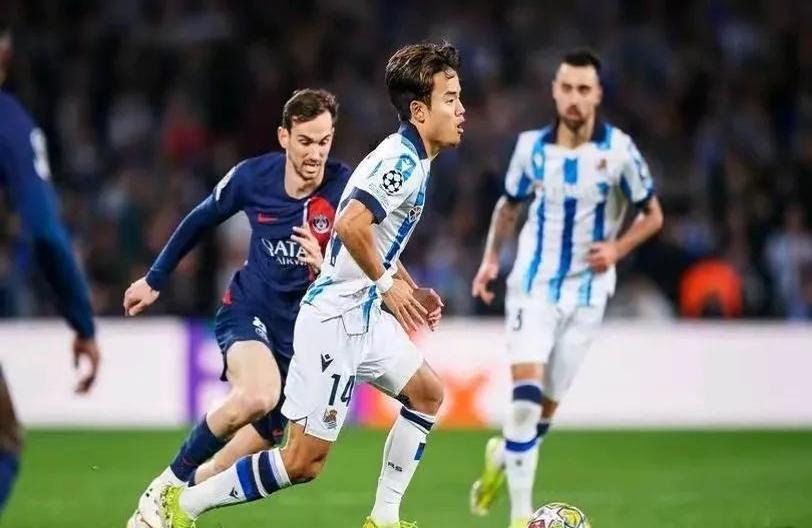 包含瓦伦西亚逼平皇家社会，保持不败战绩的词条