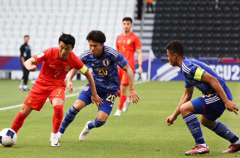 世俱杯时间-战术调整点燃希望之火,球队绝地反击的简单介绍