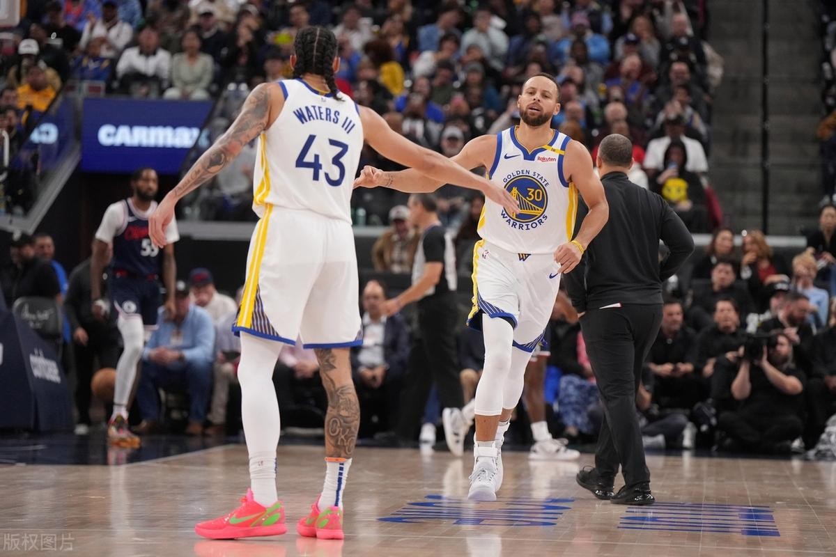 世俱杯改制-包含勇士队遭遇三连败,战绩下滑的词条