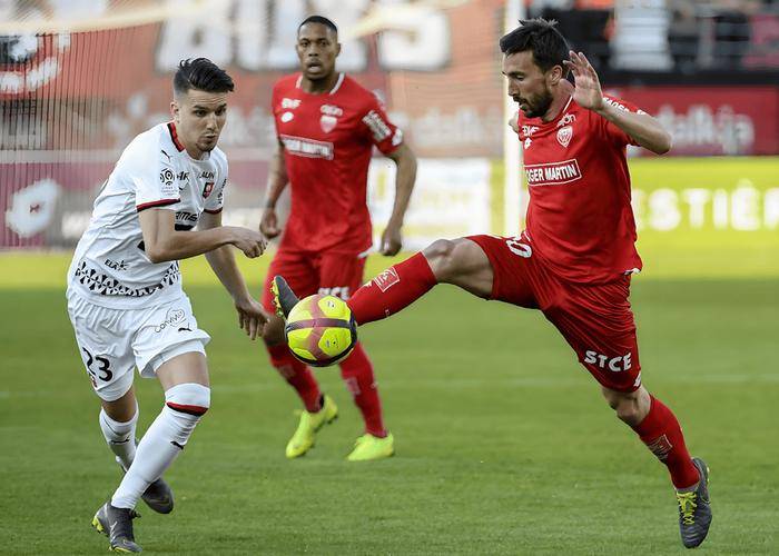 马尔加客场遭遇失利,保级重任在肩 马尔加客场遭遇失利,保级重任在肩