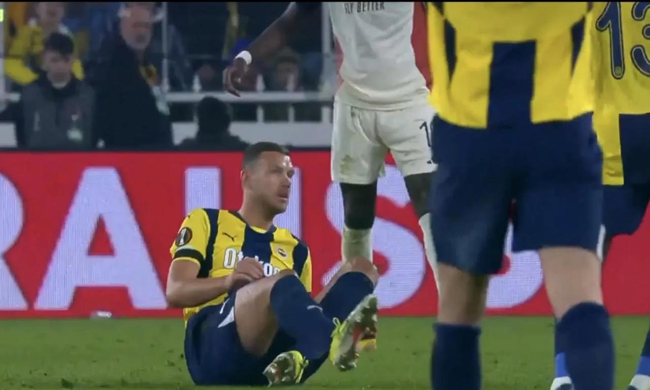 世俱杯时间-摩纳哥主场战平,淘汰赛形势一片不明朗