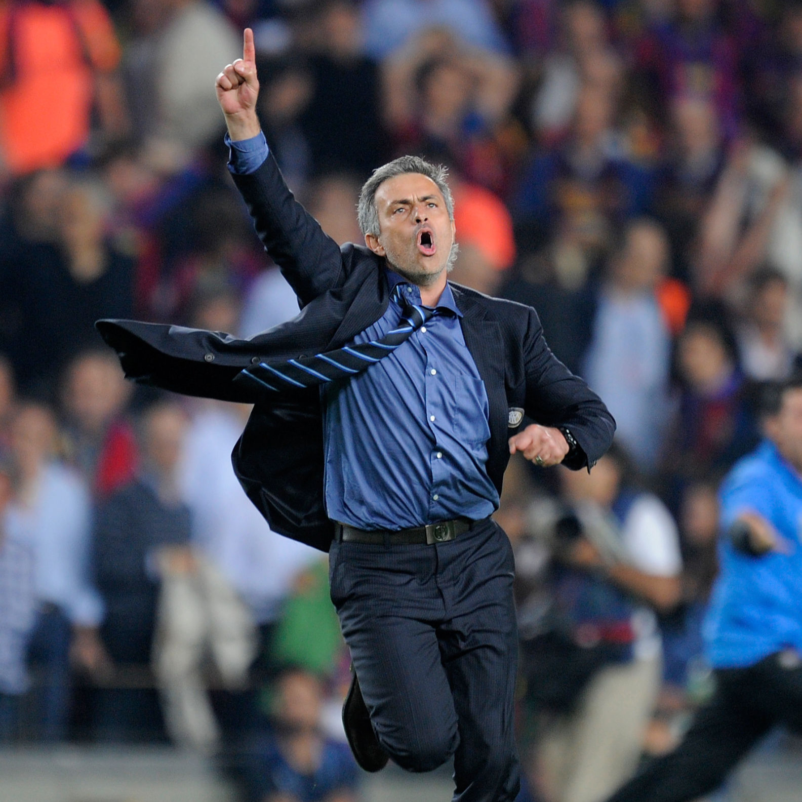 世俱杯时间-足球场上的精彩瞬间,引发球迷们的无尽热情!