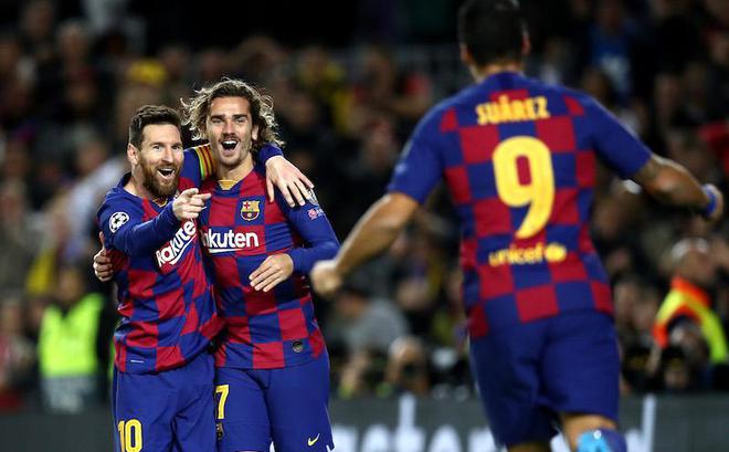 突围成功!球队成功闯入半决赛 突围成功!球队成功闯入半决赛