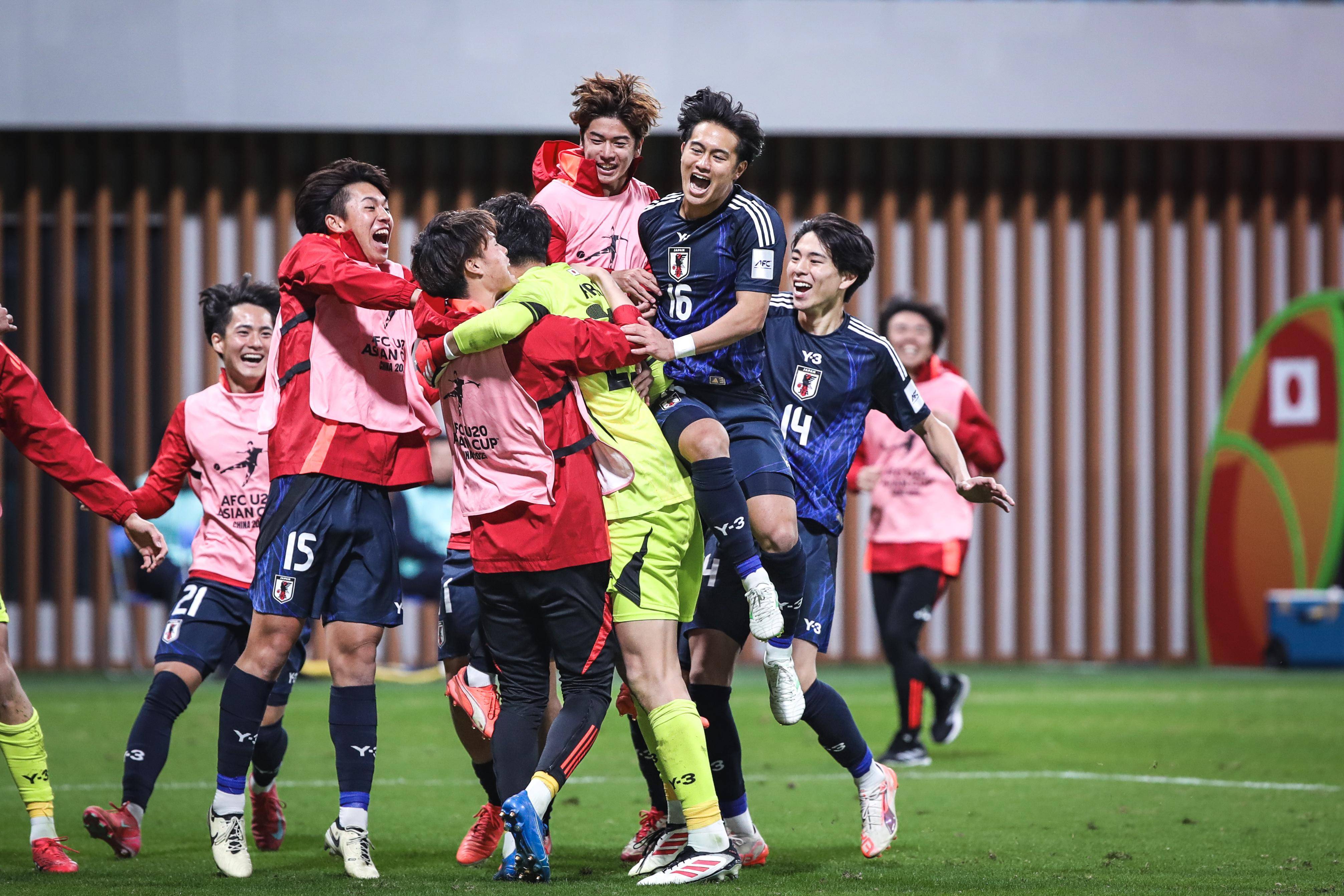 亚洲选手集体亮相，取得佳绩