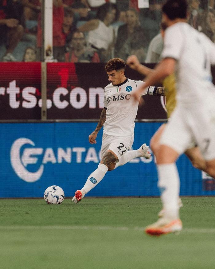 世俱杯决赛-关于拿不下热那亚,那不勒斯难堪连胜走势的信息