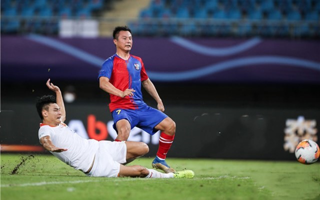 上海冒雨大胜，球队士气高昂