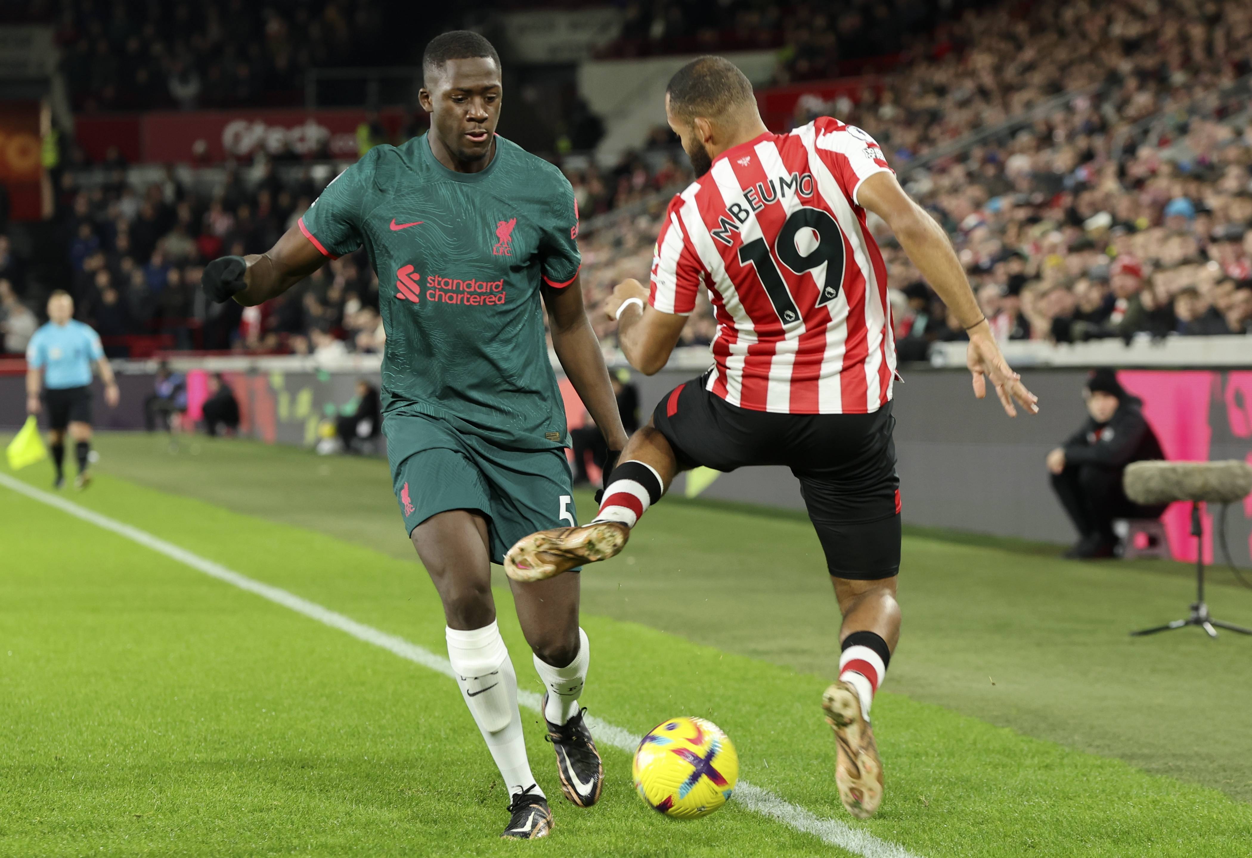 世俱杯2025-沃特福德前锋联手破门,助球队取胜