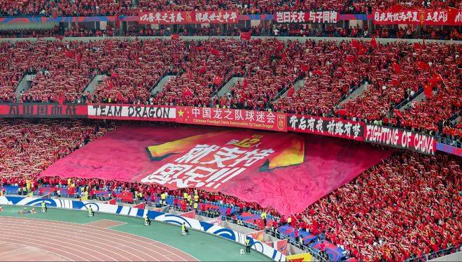 红遍大江南北,国内足球精彩比赛引人瞩目 红遍大江南北,国内足球精彩比赛引人瞩目