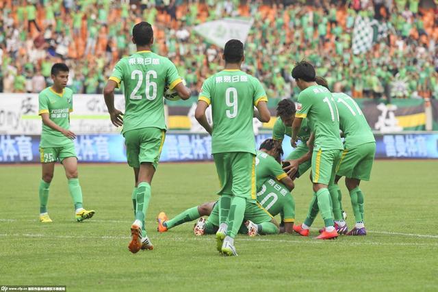 世俱杯参赛资格-江苏舜天客场逆转成功,球员受到赞誉