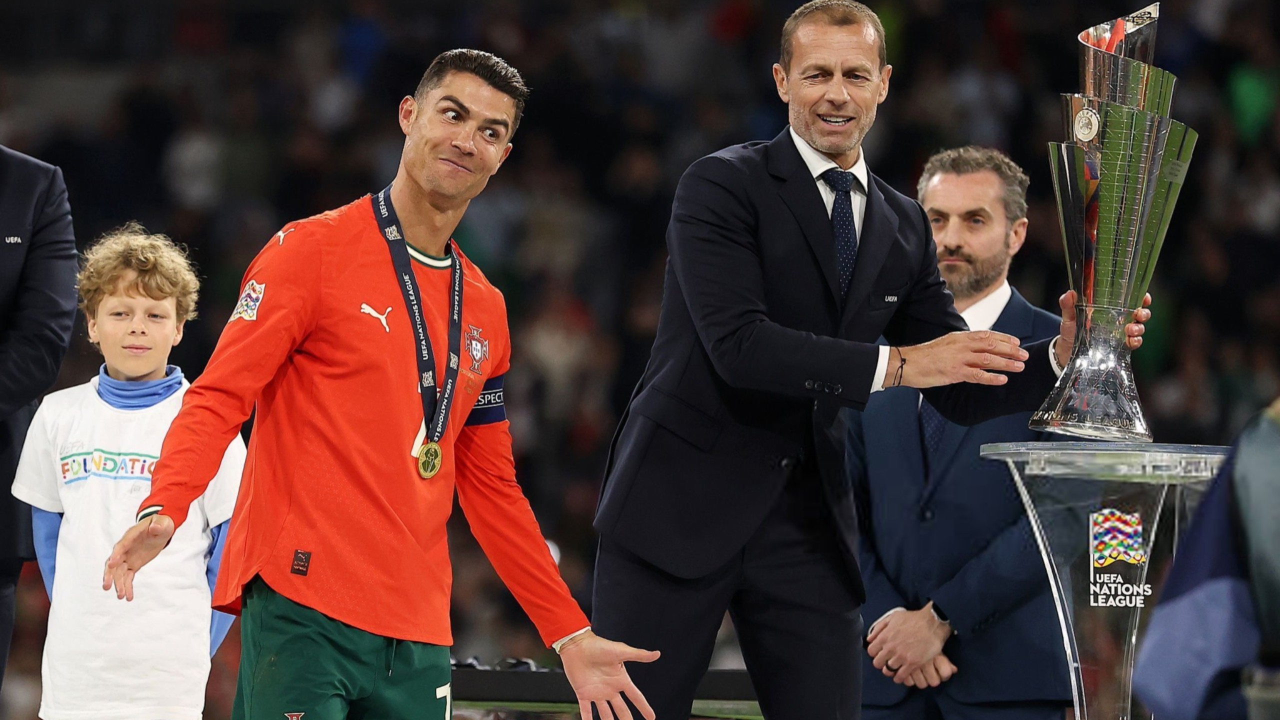 欧洲豪门球队展现冠军风采,斗志昂扬 欧洲豪门球队展现冠军风采,斗志昂扬