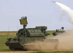 波龙三狮强势击退俄罗斯,雄心蓄势待发 波龙三狮强势击退俄罗斯,雄心蓄势待发