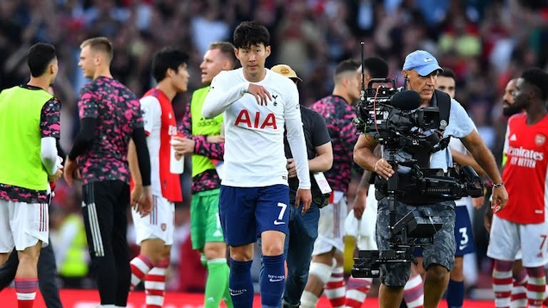 南安普顿遭遇尴尬三连败,降至榜尾 南安普顿遭遇尴尬三连败,降至榜尾