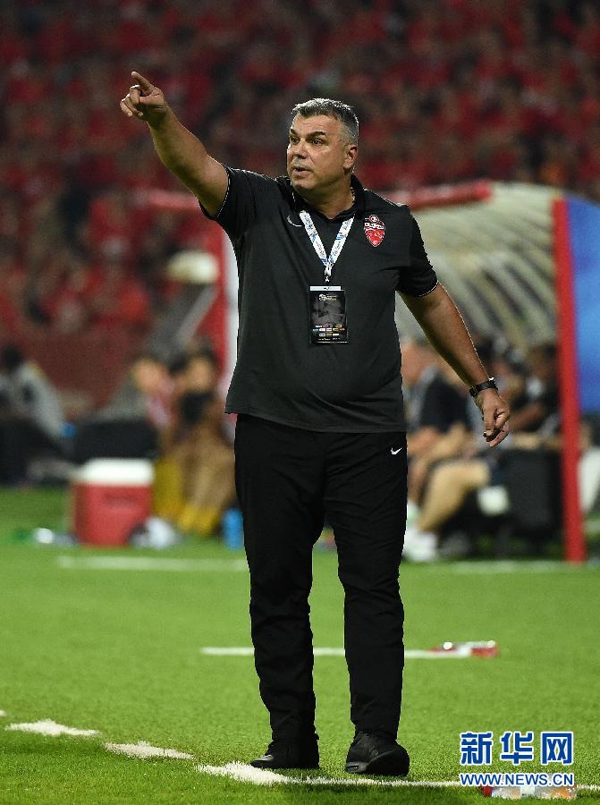 世俱杯直播-阿赫利俱乐部在法国职业足球赛中表现出色