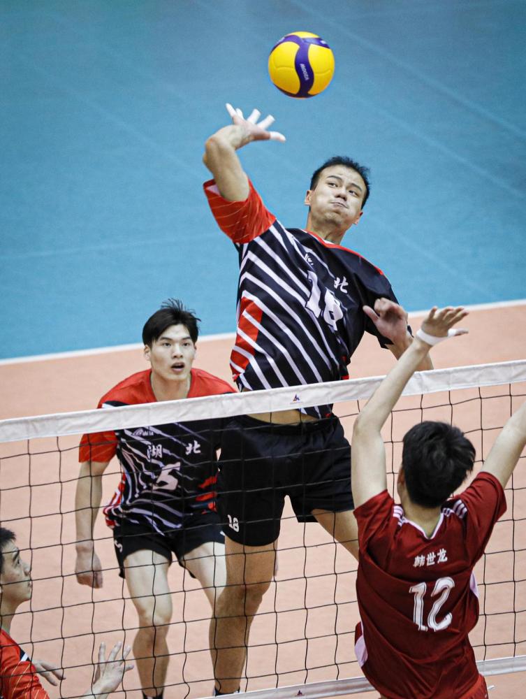 世俱杯直播-DFM横扫MAD,Xiaohu拿下关键大龙激烈交锋八强赛,技惊四座的简单介绍