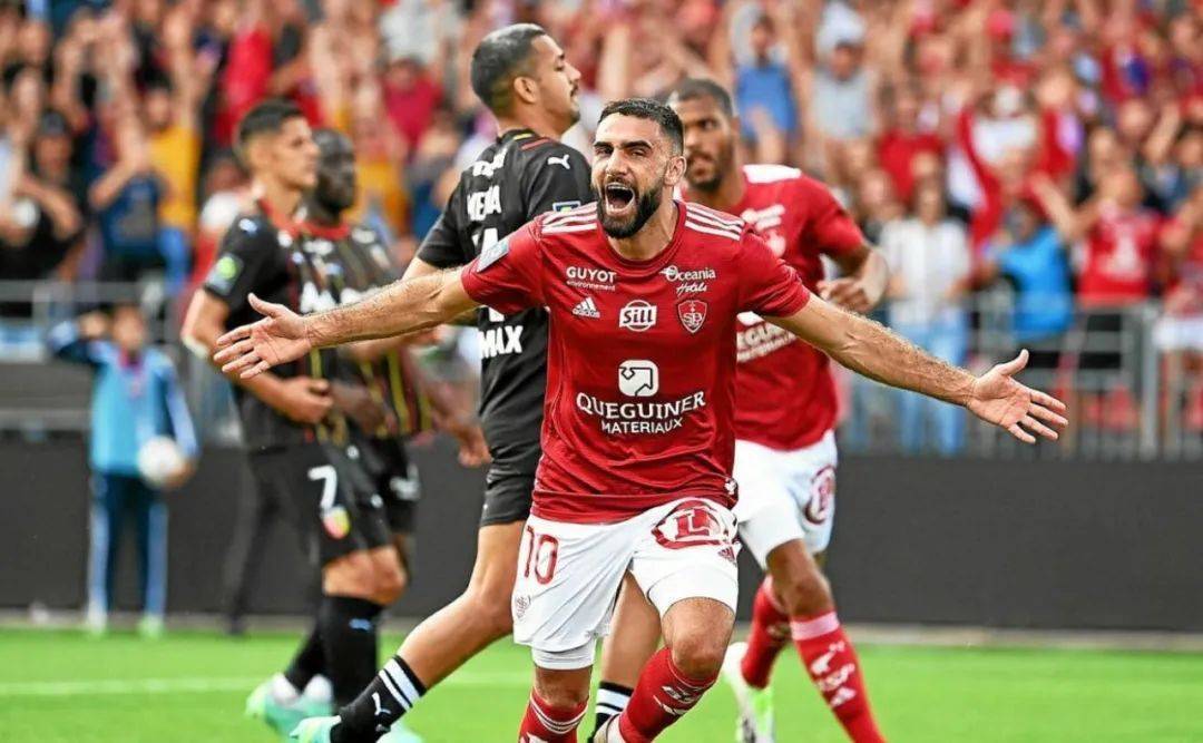 摩纳哥主场大胜斯特拉斯堡,法甲球队士气大振的简单介绍 摩纳哥主场大胜斯特拉斯堡,法甲球队士气大振的简单介绍