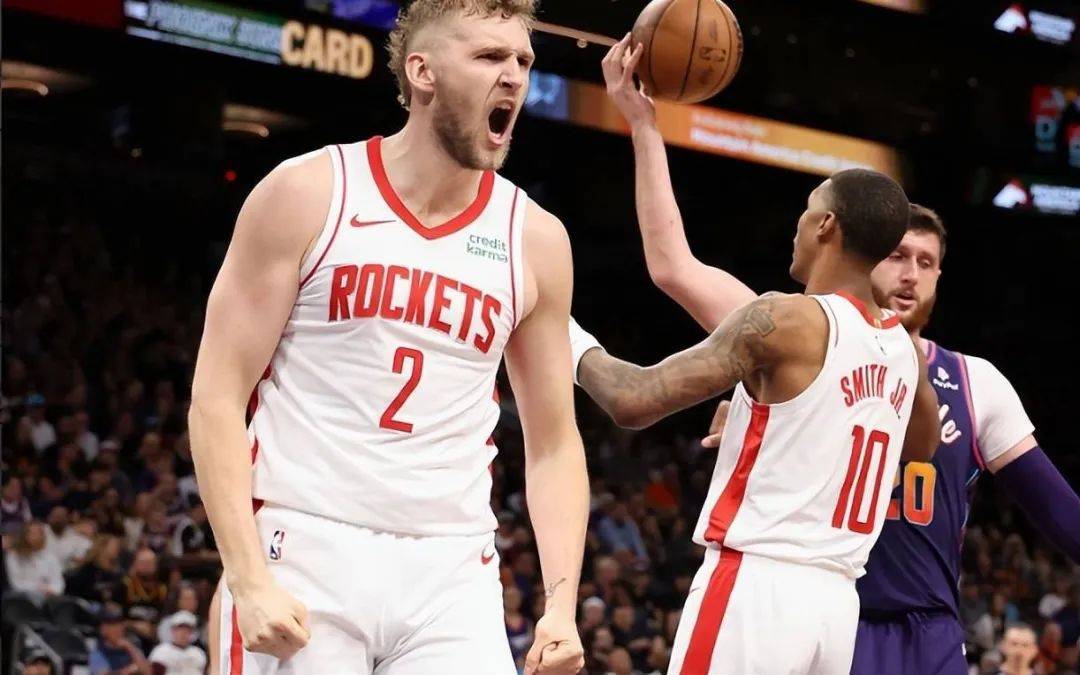 世俱杯决赛-赛季新星闪耀球场,风格各异展示才华惊艳众人