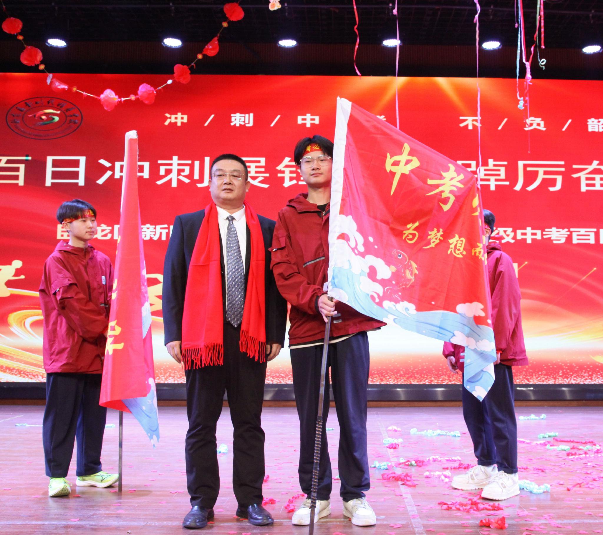 包含青年球队奋力争取胜利,斩获首胜的词条 包含青年球队奋力争取胜利,斩获首胜的词条