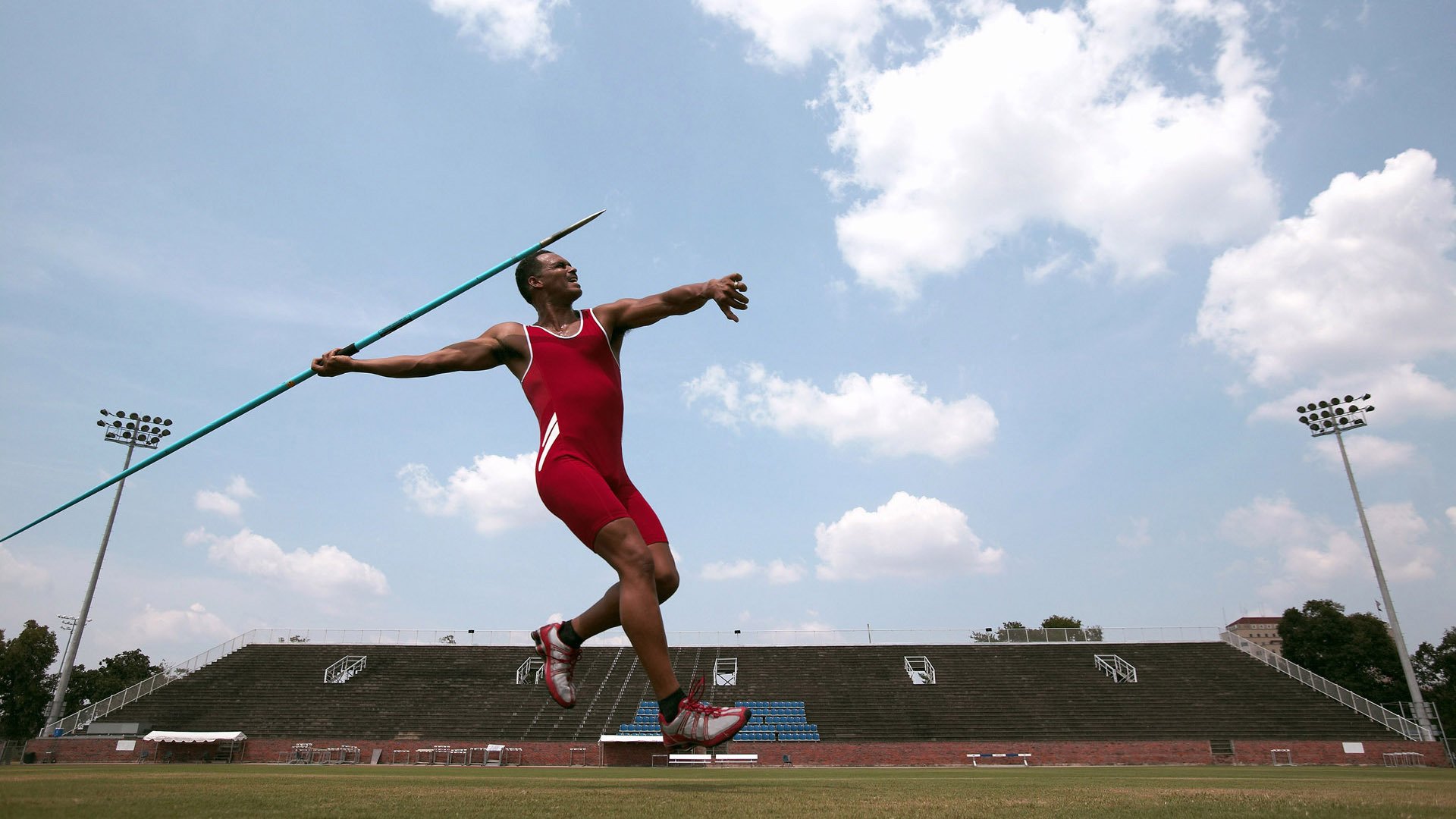 金童的悖论，当挪威的极光遇上福登的太阳